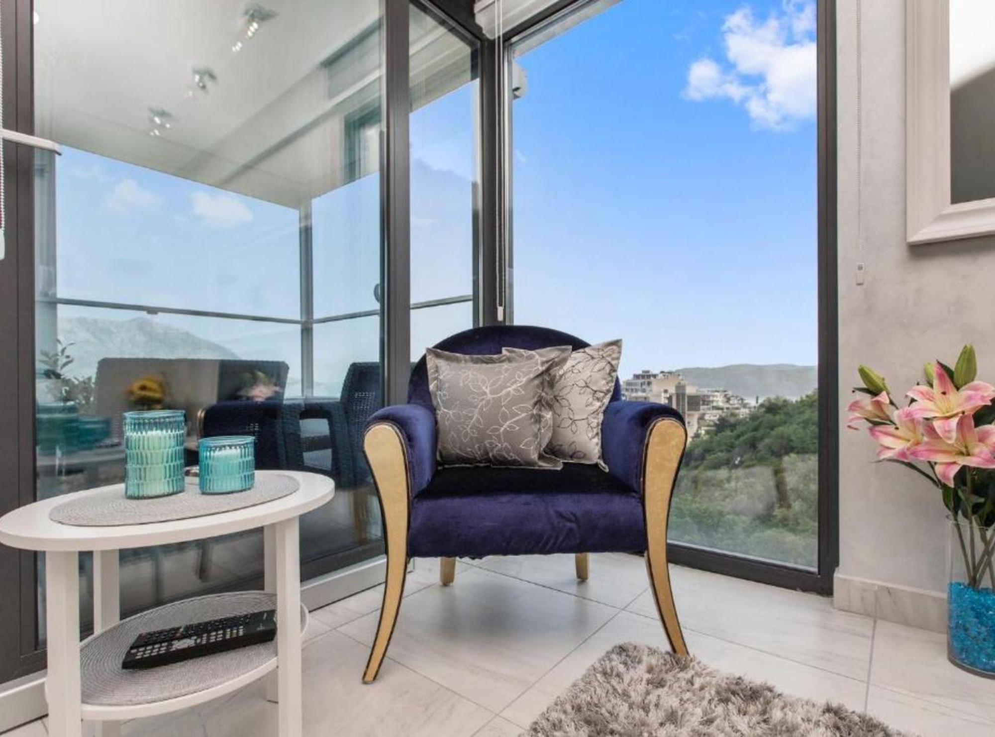 Hideaway With Breathtaking Views