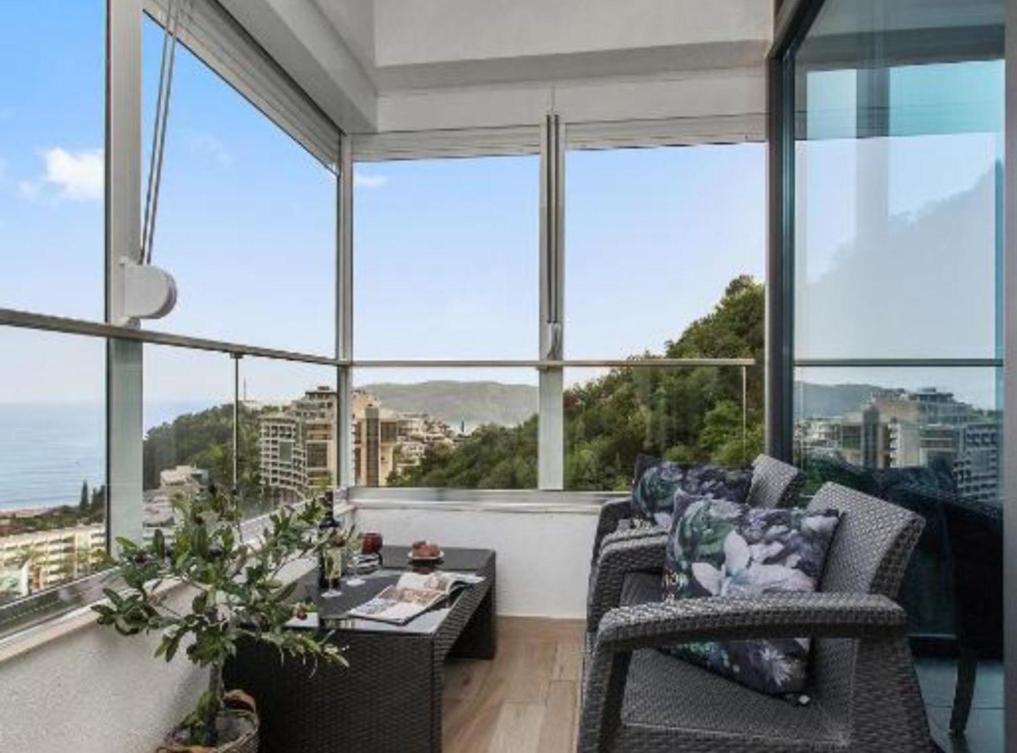 Apartment Hideaway With Breathtaking Views